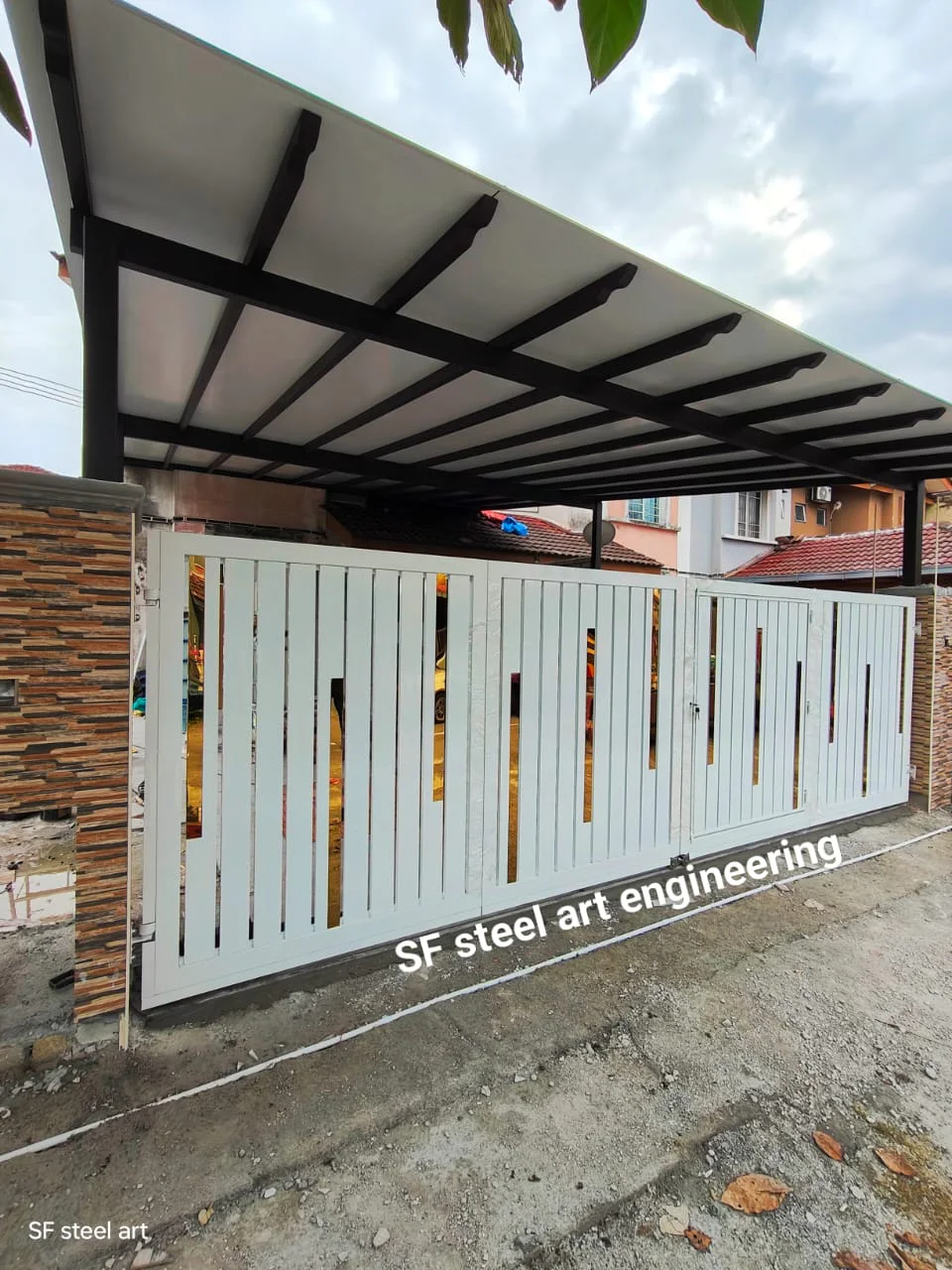 Projek awning moden dan main gate putih